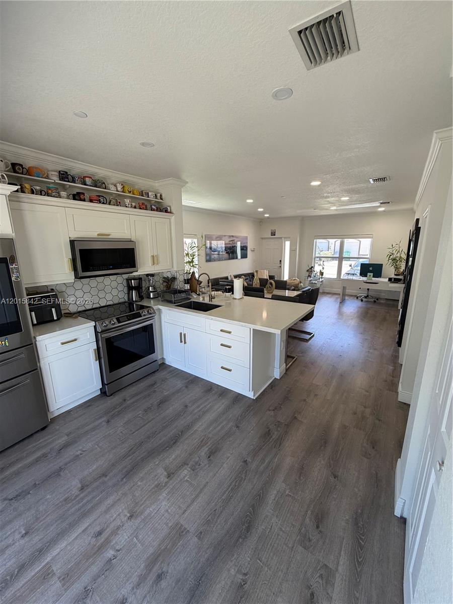 2824 SW 145th Court 2824 — photo 4