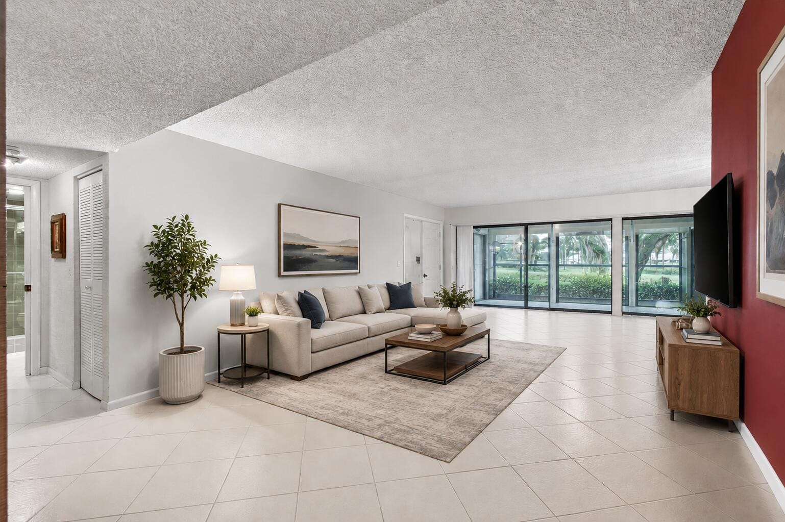 5561 Fairway Park Drive 104, Boynton Beach, FL 33437 photo 9