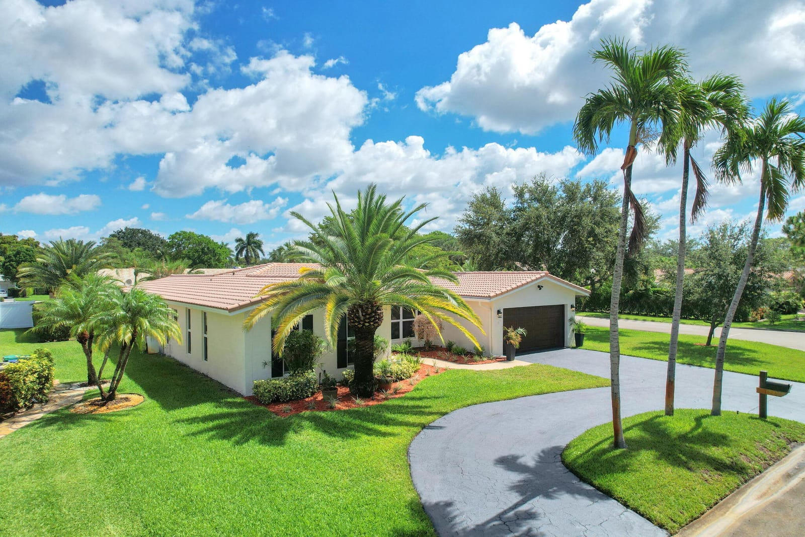 8235 NW 5th Street, Coral Springs, FL 33071 photo 2