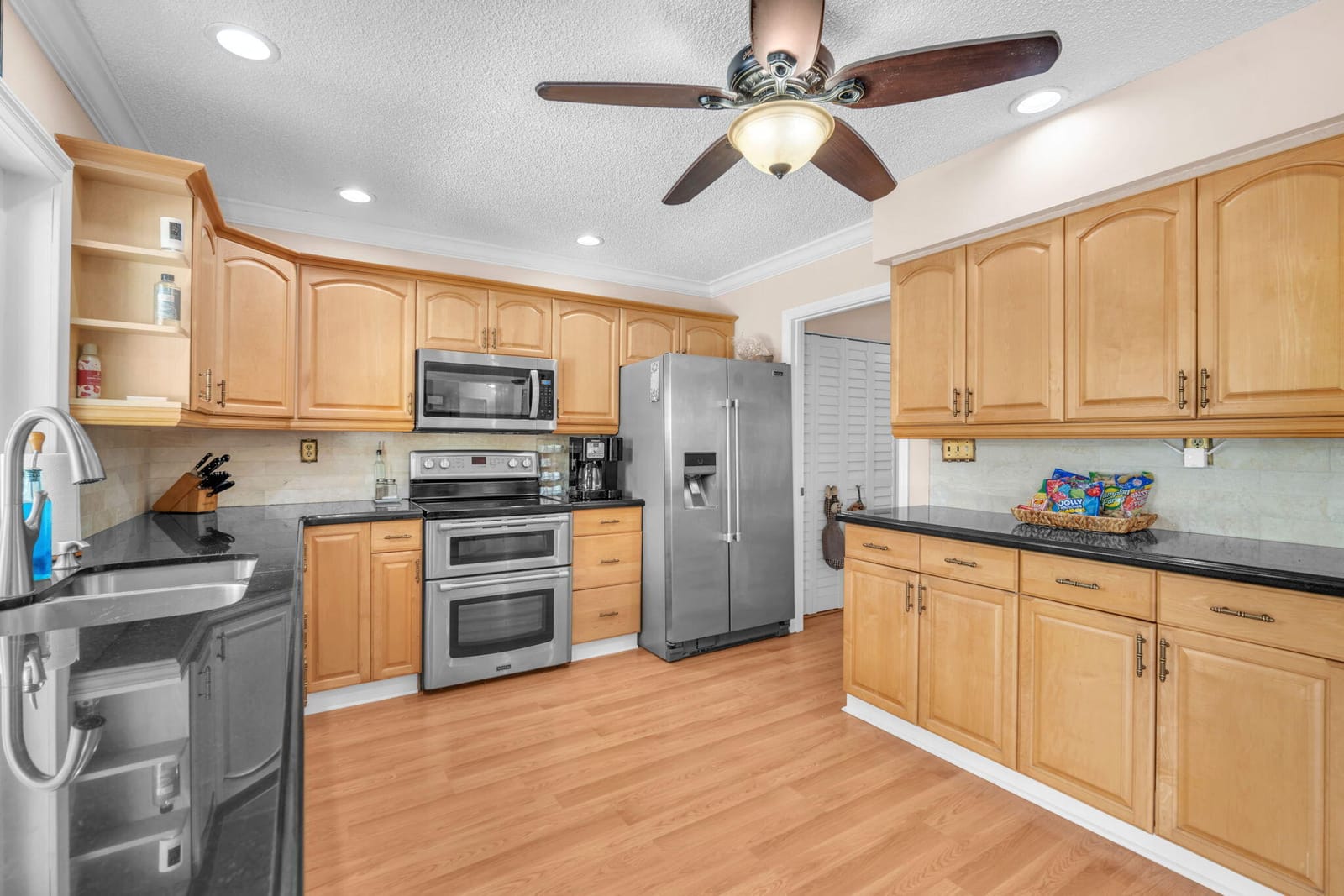 8235 NW 5th Street, Coral Springs, FL 33071 photo 11