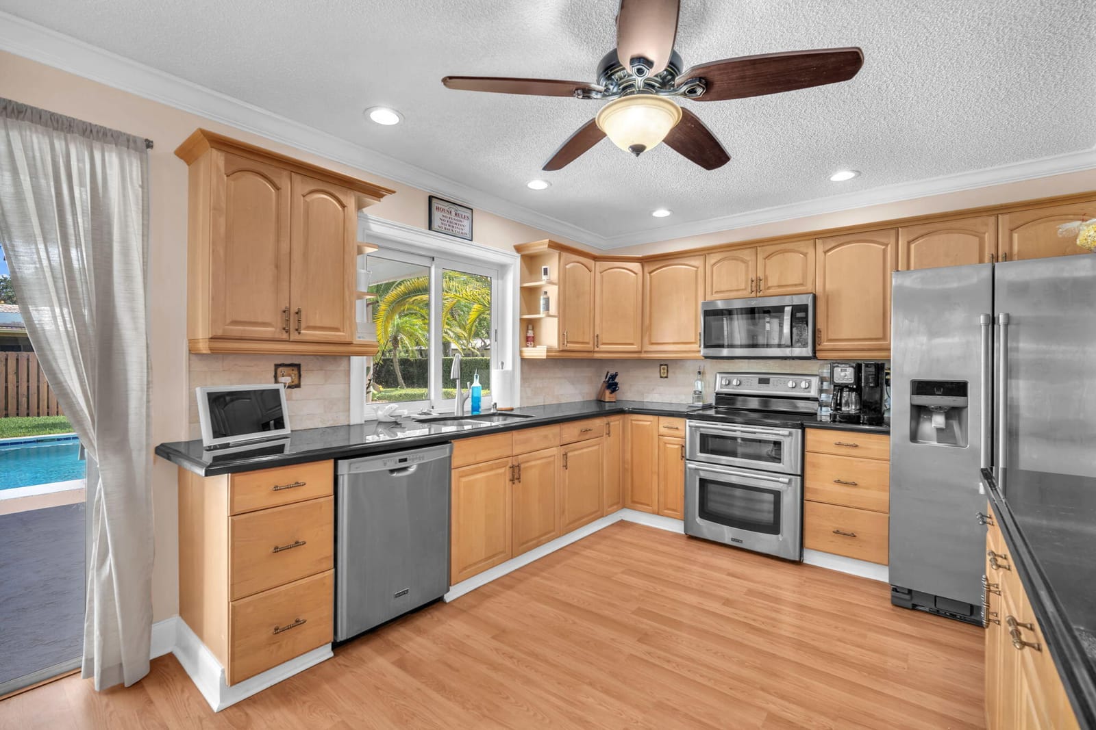 8235 NW 5th Street, Coral Springs, FL 33071 photo 10