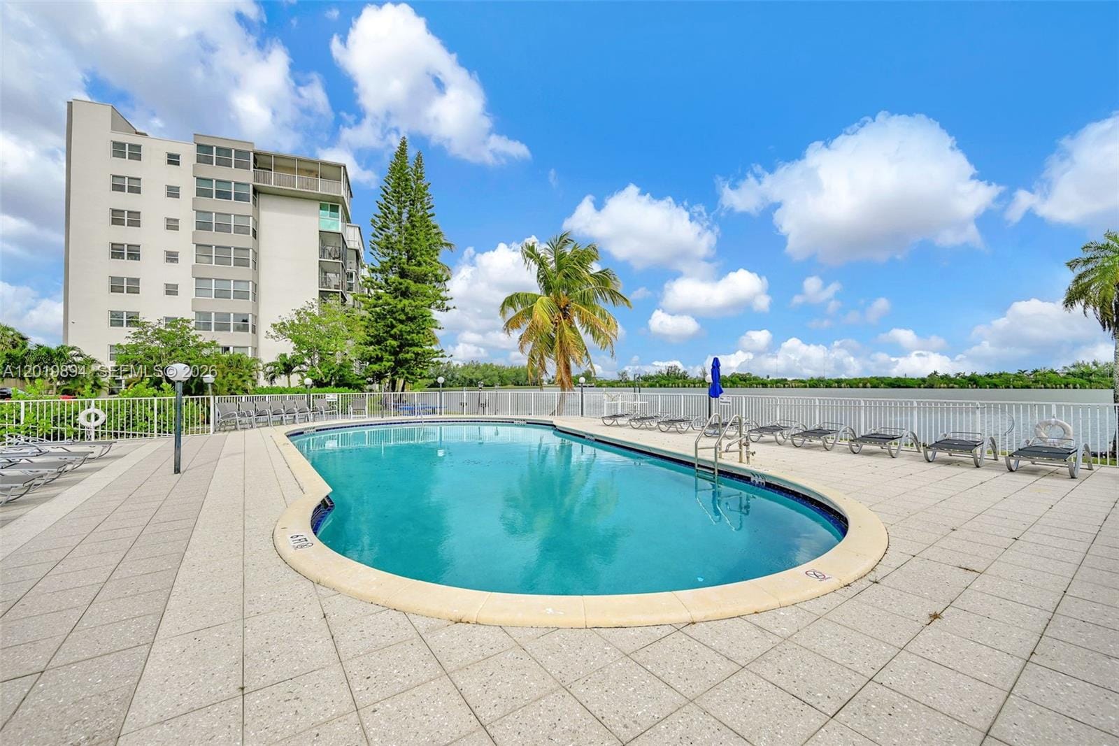 1075 NE Miami Gardens Drive 408, Miami, FL 33179 photo 10