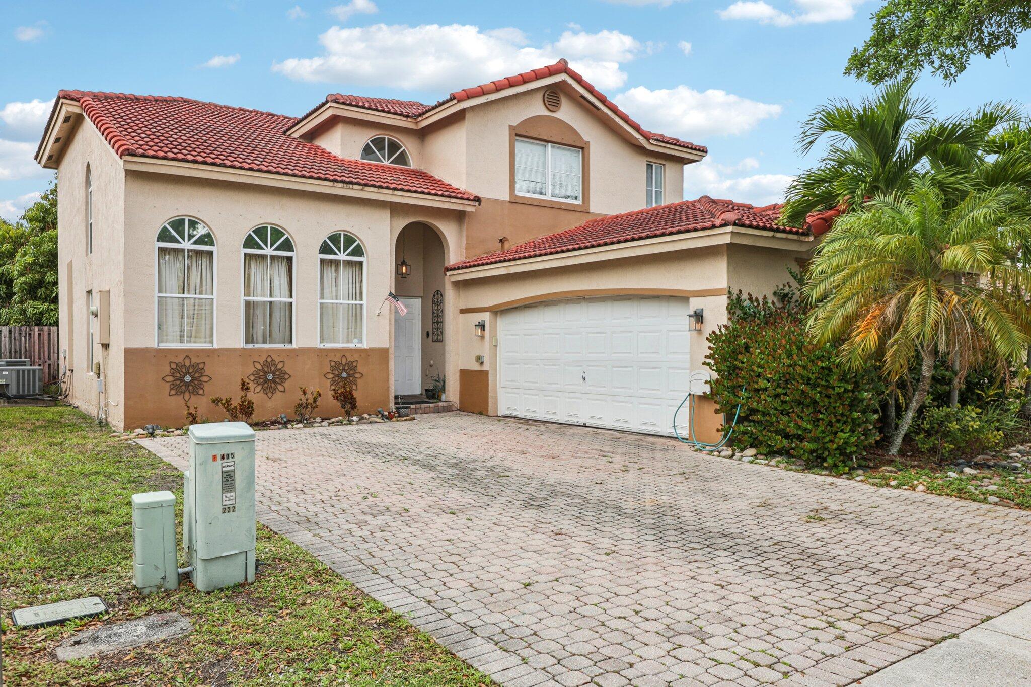 405 E Royal Cove Circle, Davie, FL 33325, Davie