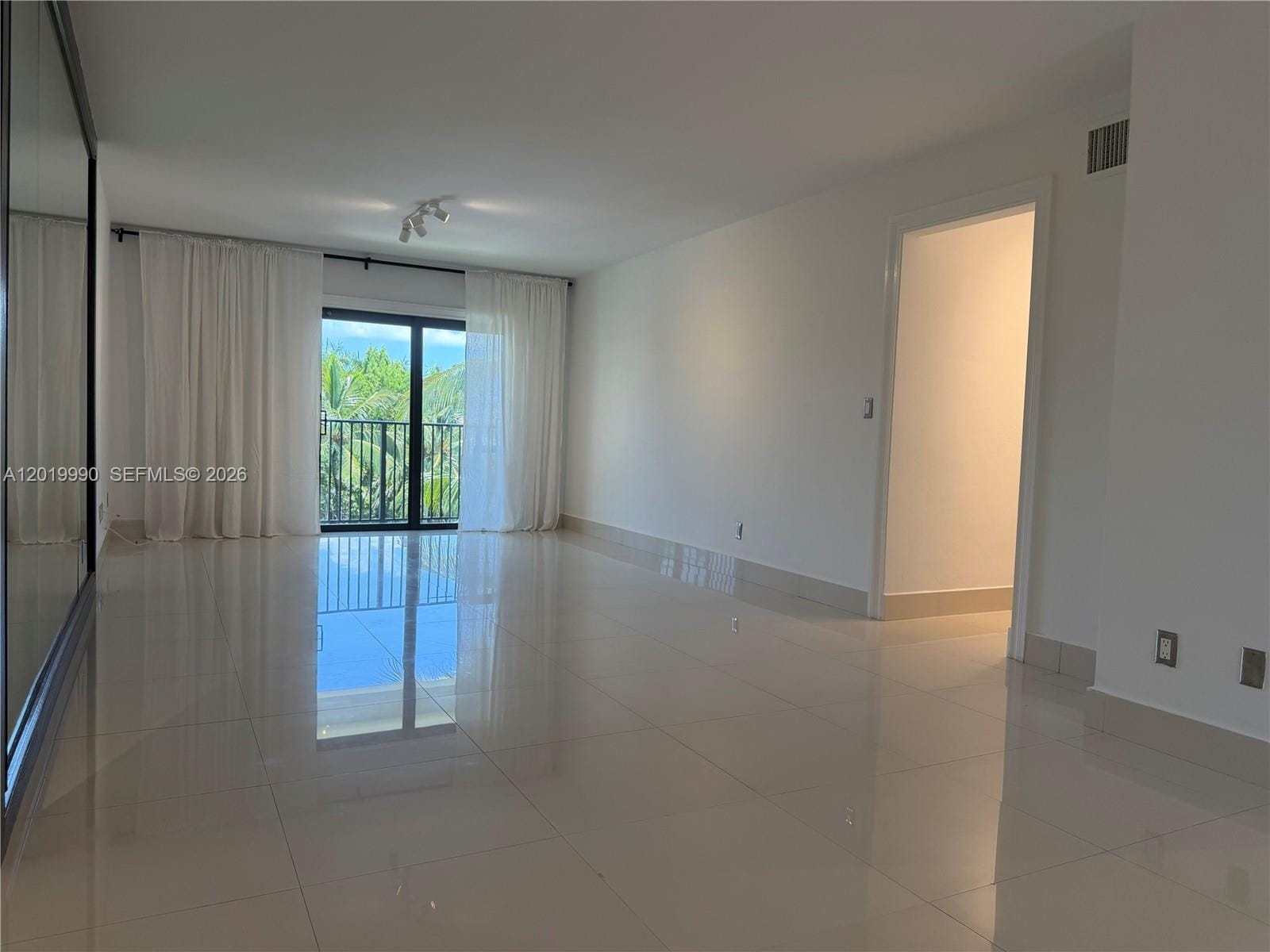 6855 Edgewater Drive 3DN — photo 7