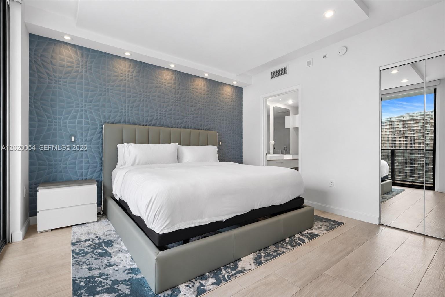 55 SW 9th Street 2703 — photo 8