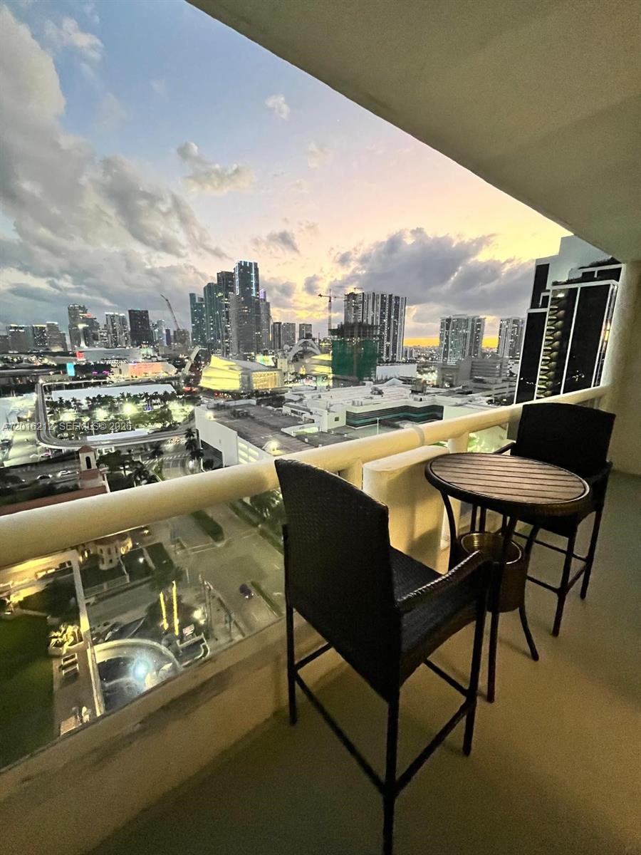 1717 N Bayshore Drive A2453, Miami, FL 33132, Miami