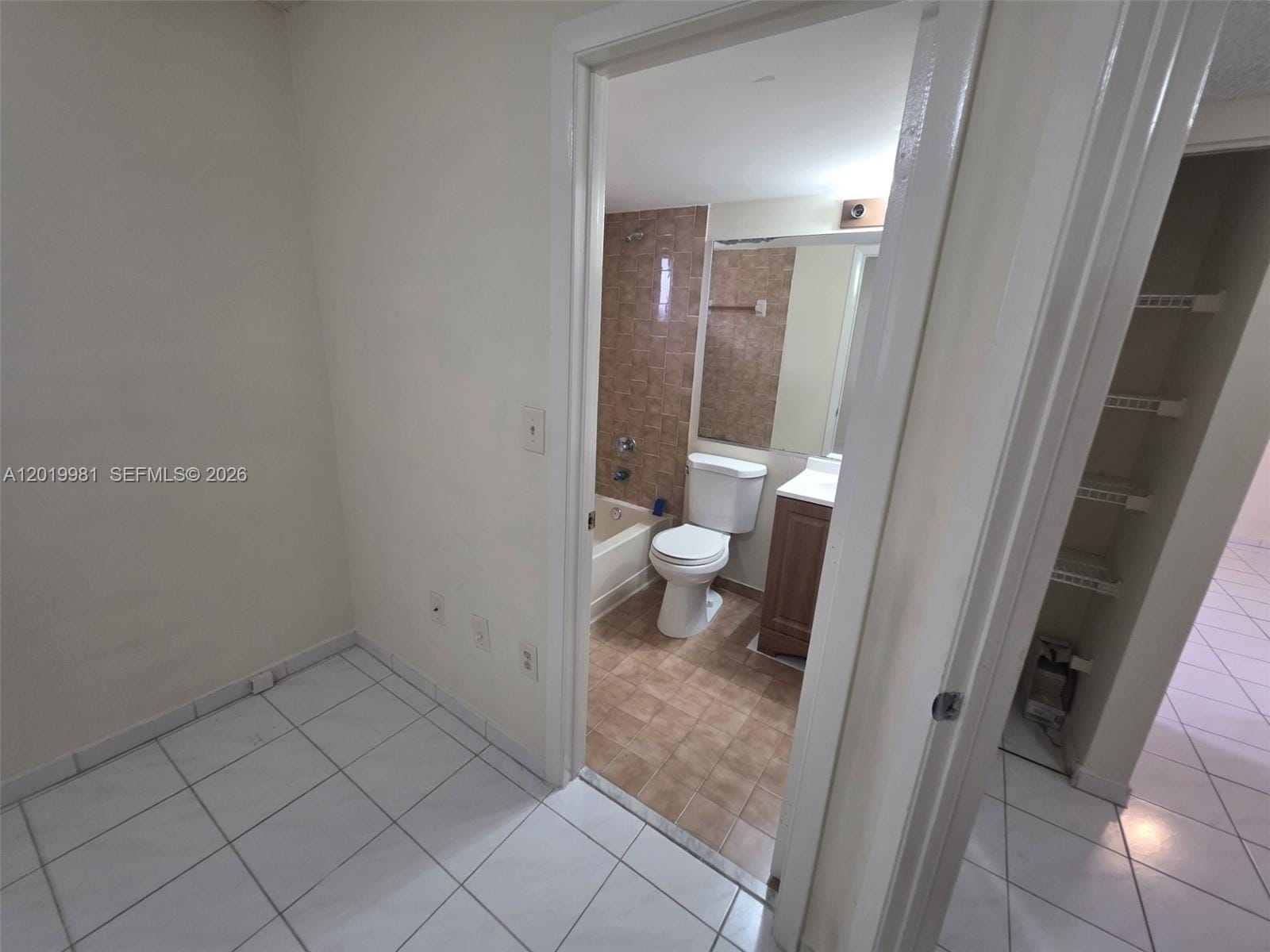 5500 W 21st Court 306, Hialeah, FL 33016 photo 17