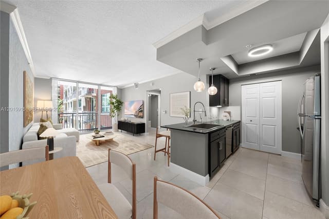 2000 N Bayshore Drive 307, sold in Cite Condo, Miami, FL