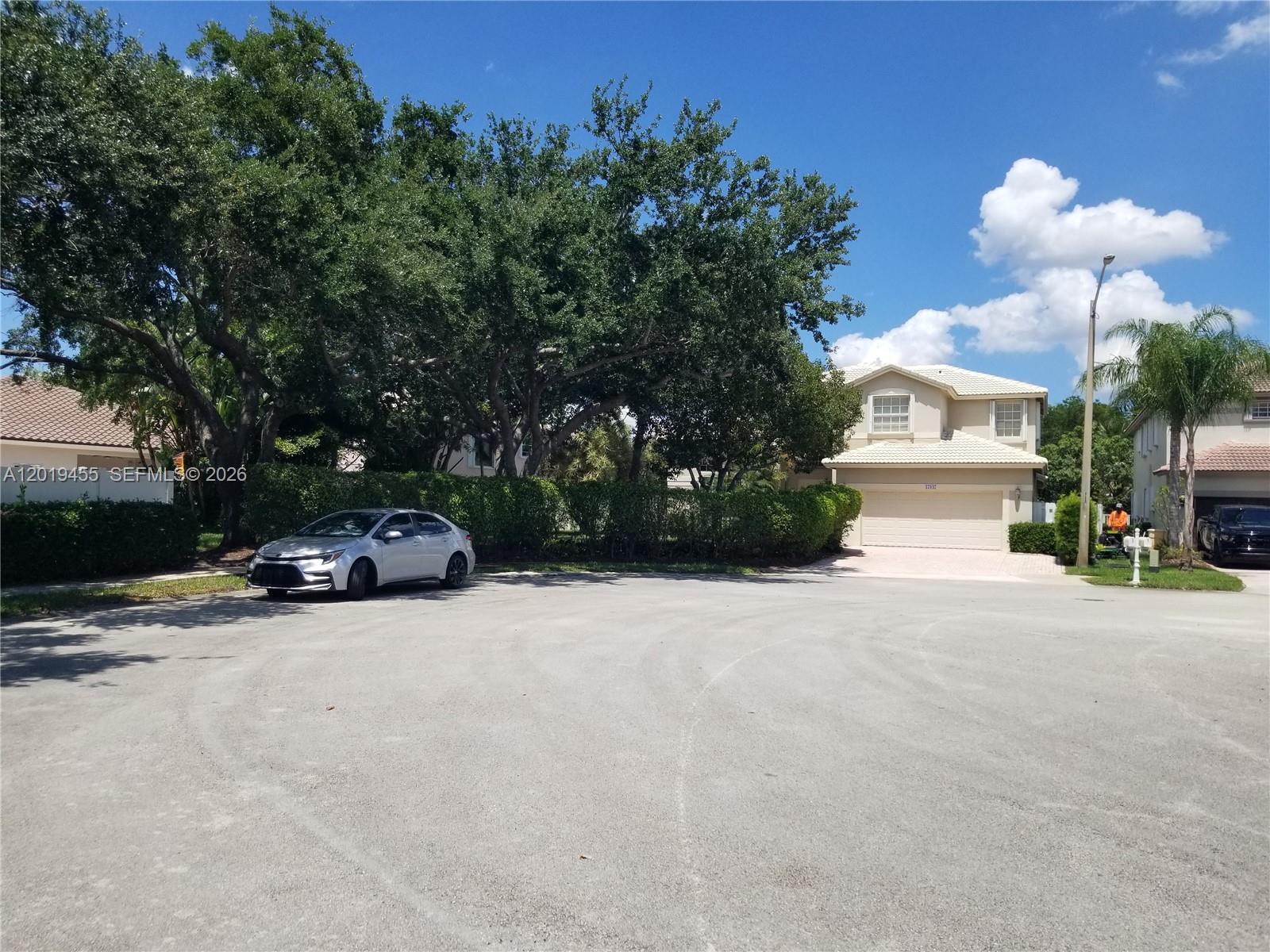 17047 NW 16th Street, Pembroke Pines, FL 33028, Pembroke Pines
