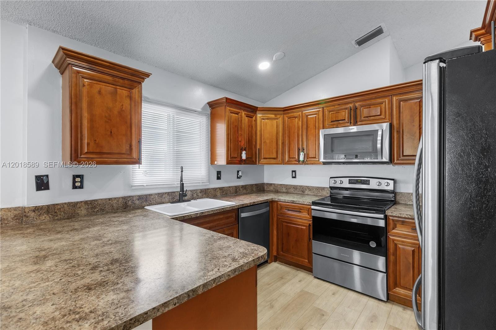 1035 W Jasmine Lane — photo 10