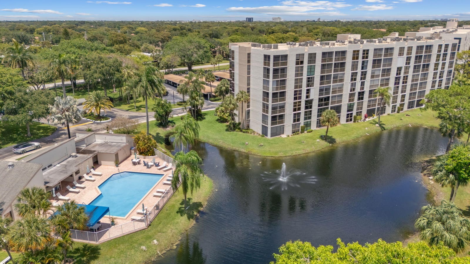 6562 Boca Del Mar Drive 124 — photo 1