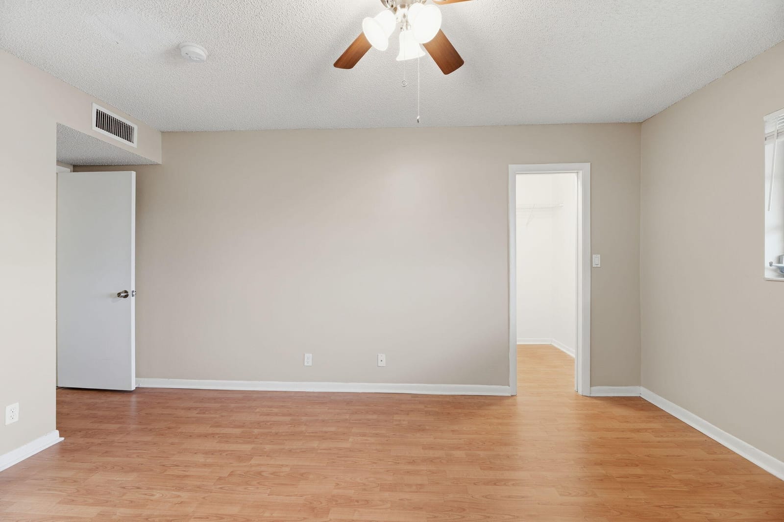 1769 NE 40th Place 506 — photo 12