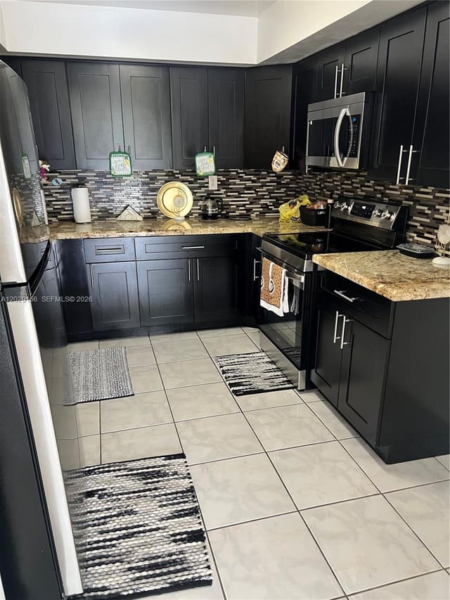3621 NW 95th Terrace 523, Sunrise, FL 33351