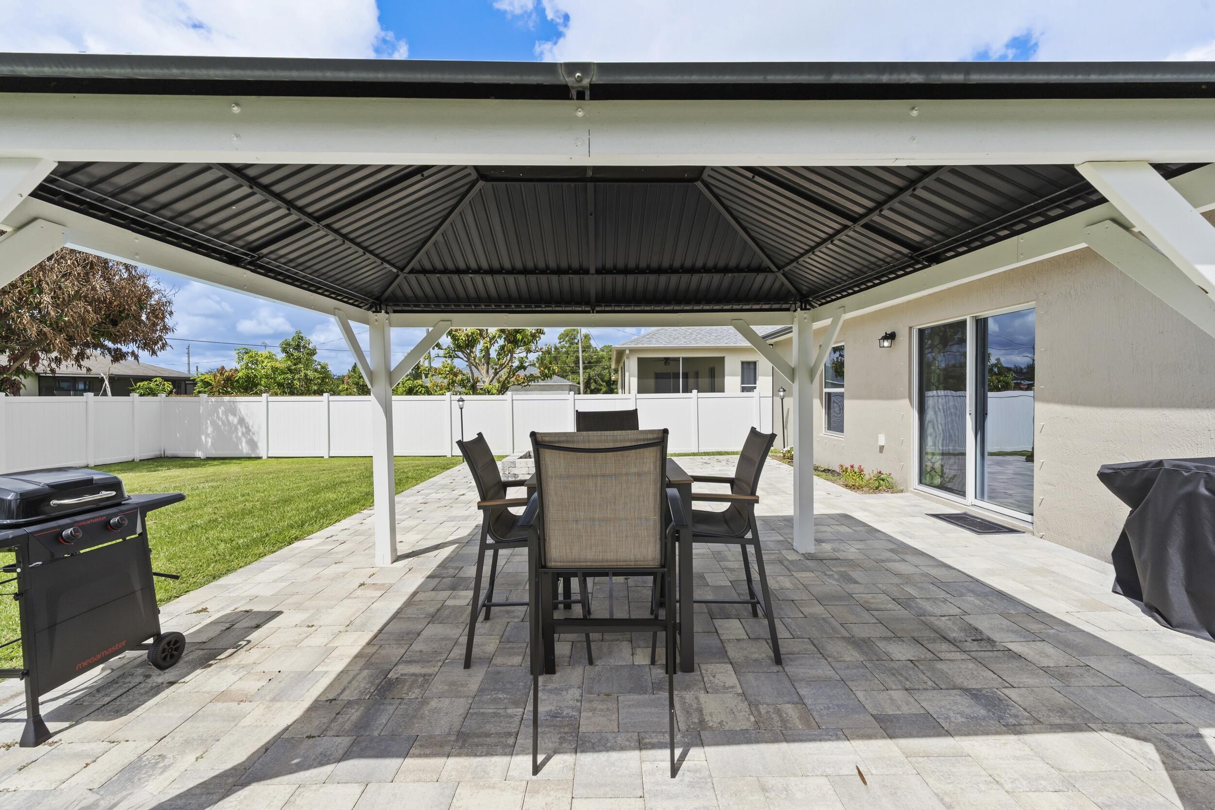 380 SW Donna Terrace, Port St. Lucie, FL 34984 photo 30