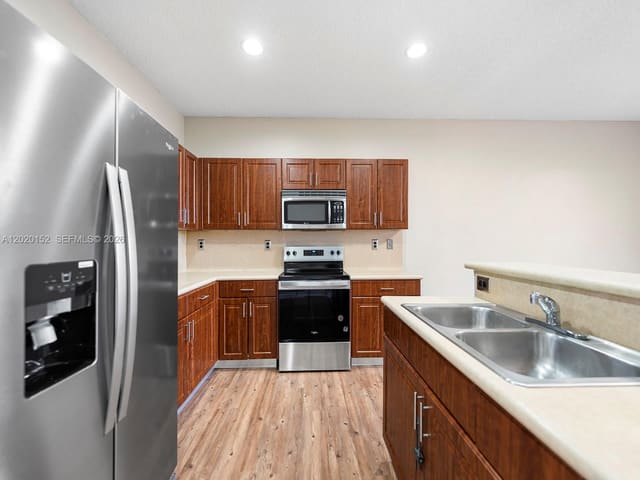 1049 NE 42nd Place, Homestead, FL 33033