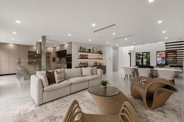 2265 SW 4 Street, Miami, FL 33135