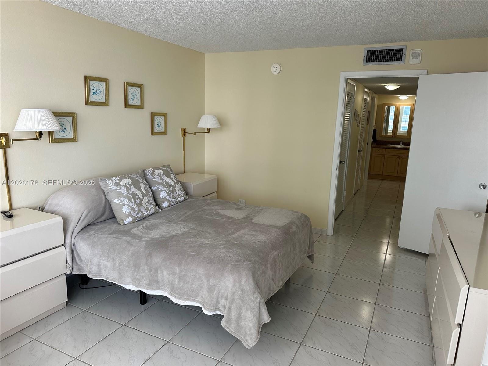 6039 Collins Avenue 924, Miami Beach, FL 33140 photo 14