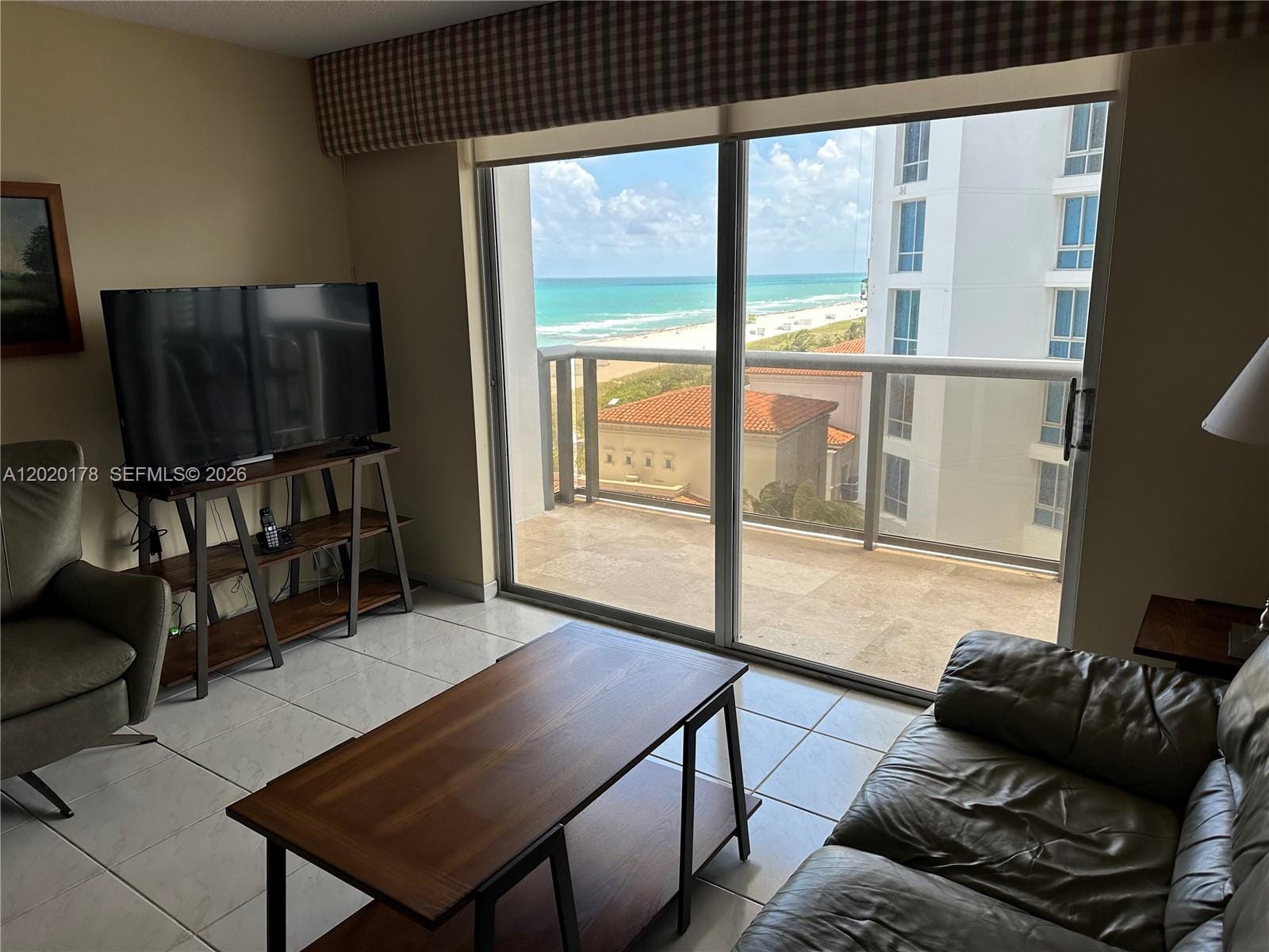 6039 Collins Avenue 924, Miami Beach, FL 33140 photo 4