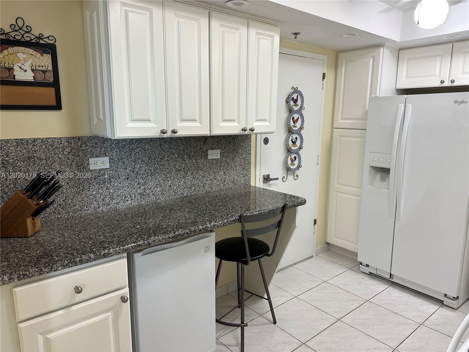6039 Collins Avenue 924, Miami Beach, FL 33140 photo 9