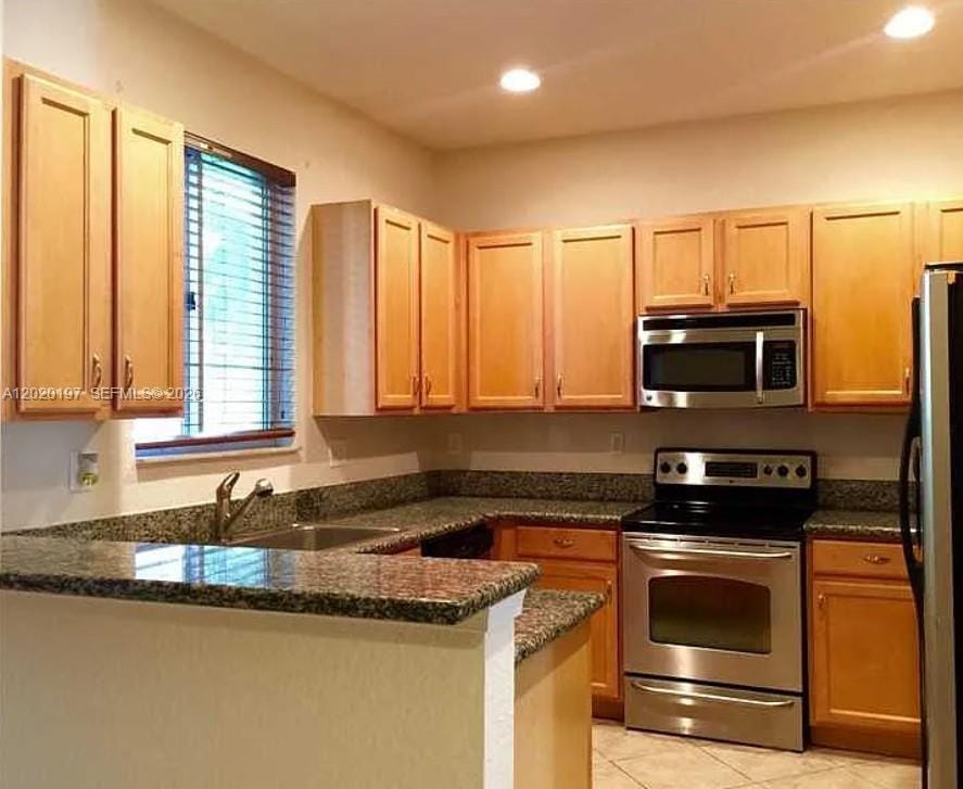 21115 NW 14th Place 2, Miami Gardens, FL 33169 photo 2