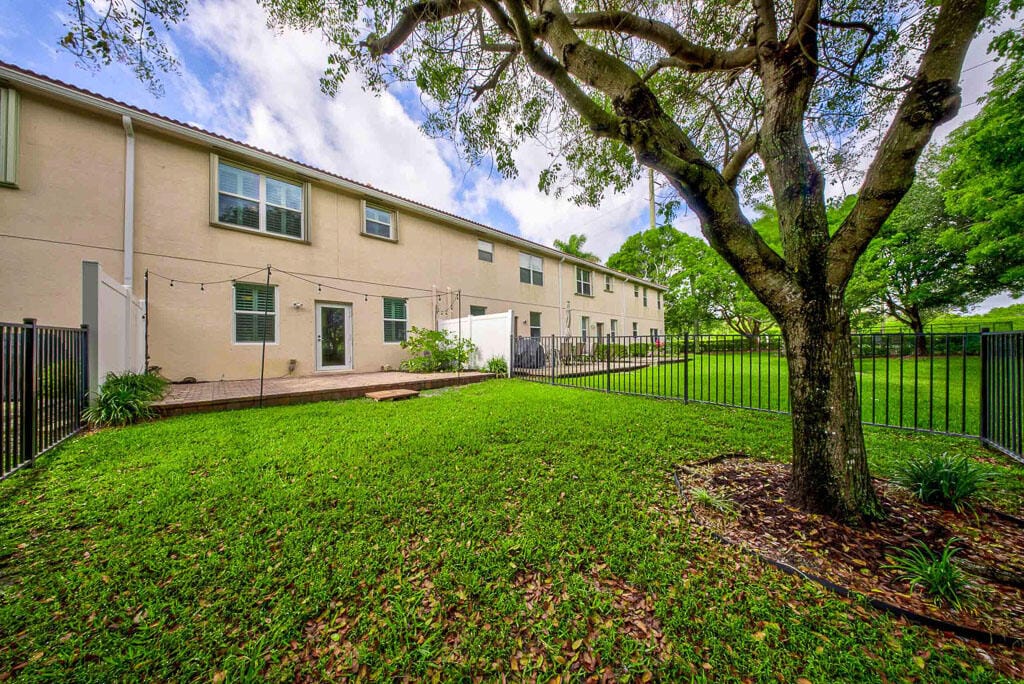 6463 Azura Lake Road, Lake Worth, FL 33463 photo 22