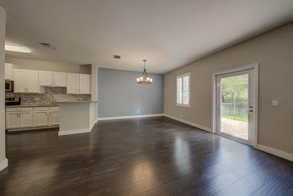 6463 Azura Lake Road — photo 5