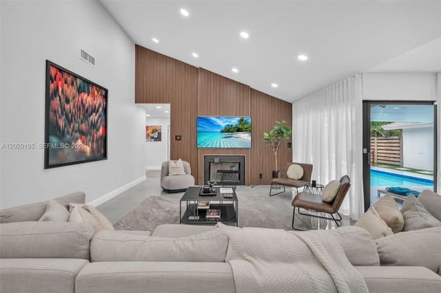 136 Greens Road, Hollywood, FL 33021
