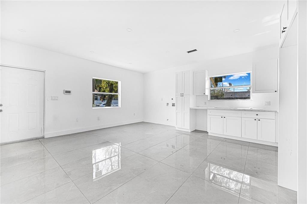 7990 NW 8th Avenue, Miami, FL 33150 photo 2