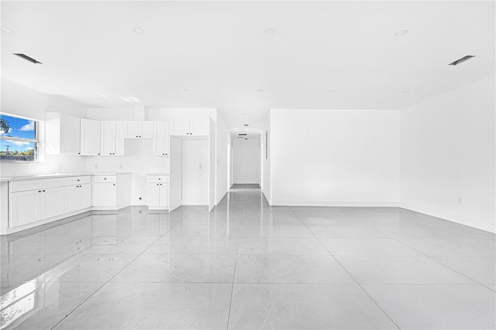 7990 NW 8th Avenue, Miami, FL 33150, Miami