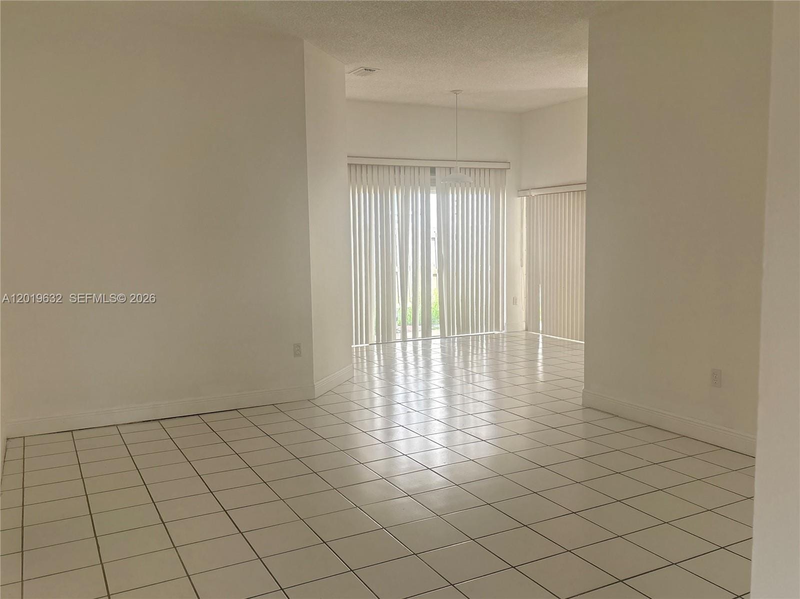 21485 SW 90th Place 21485 — photo 2
