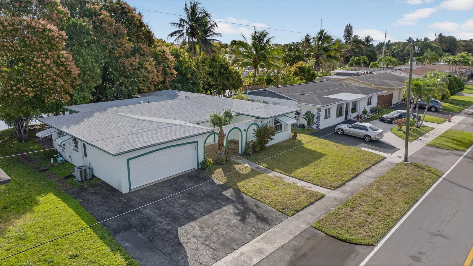 2540 NW 34th Terrace, Lauderdale Lakes, FL 33311 photo 2