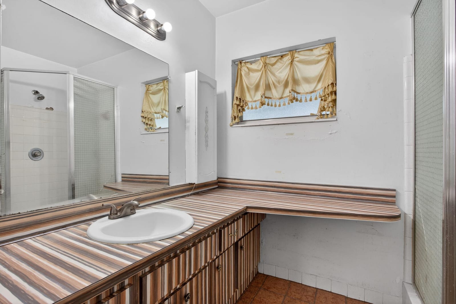 2540 NW 34th Terrace, Lauderdale Lakes, FL 33311 photo 14