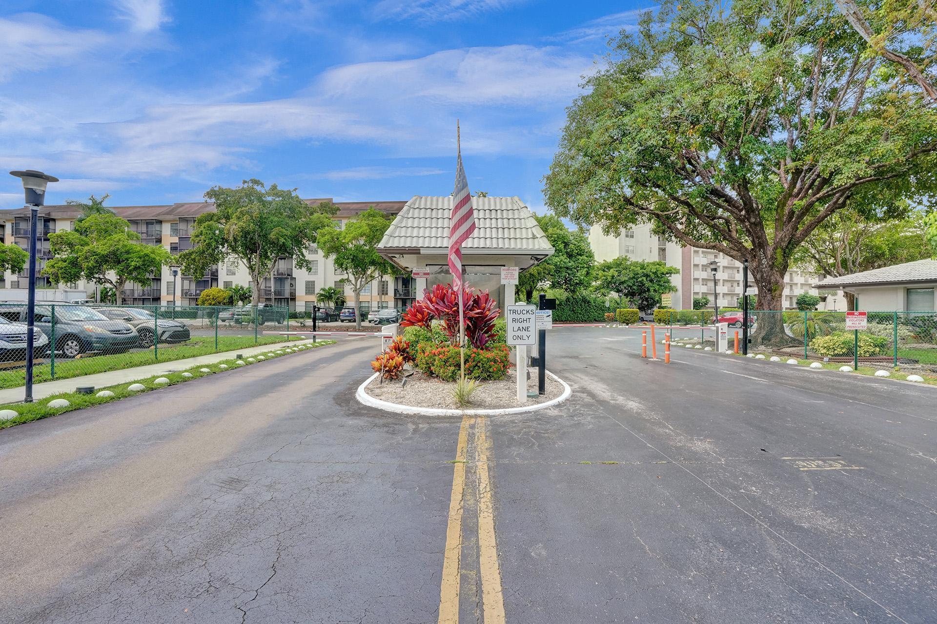 5860 NW 44th Street 314, Lauderhill, FL 33319, Lauderhill