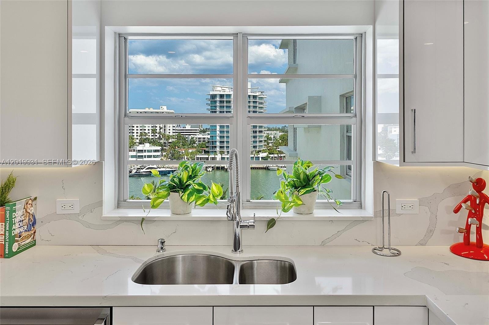 16 Island Avenue 7C — photo 11