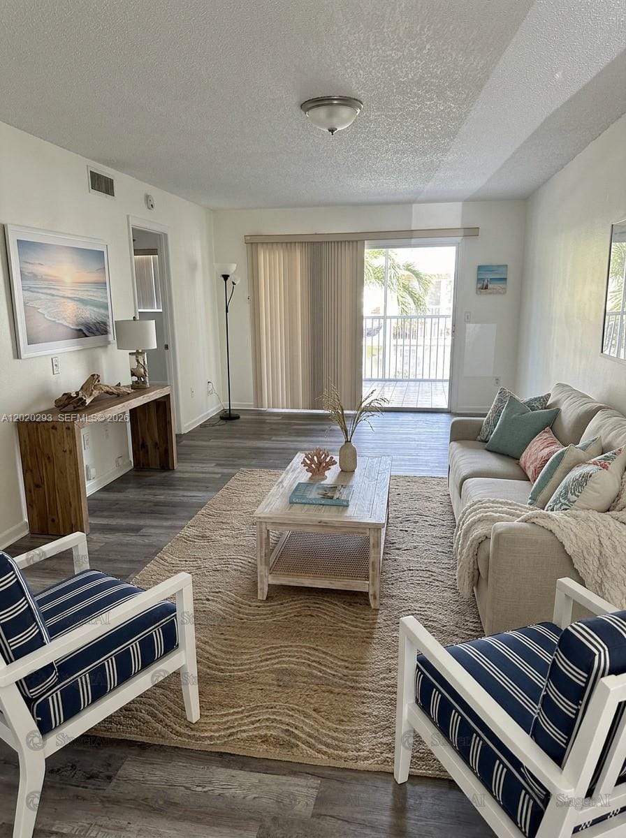 2526 SE 20th Place 207-B — photo 2