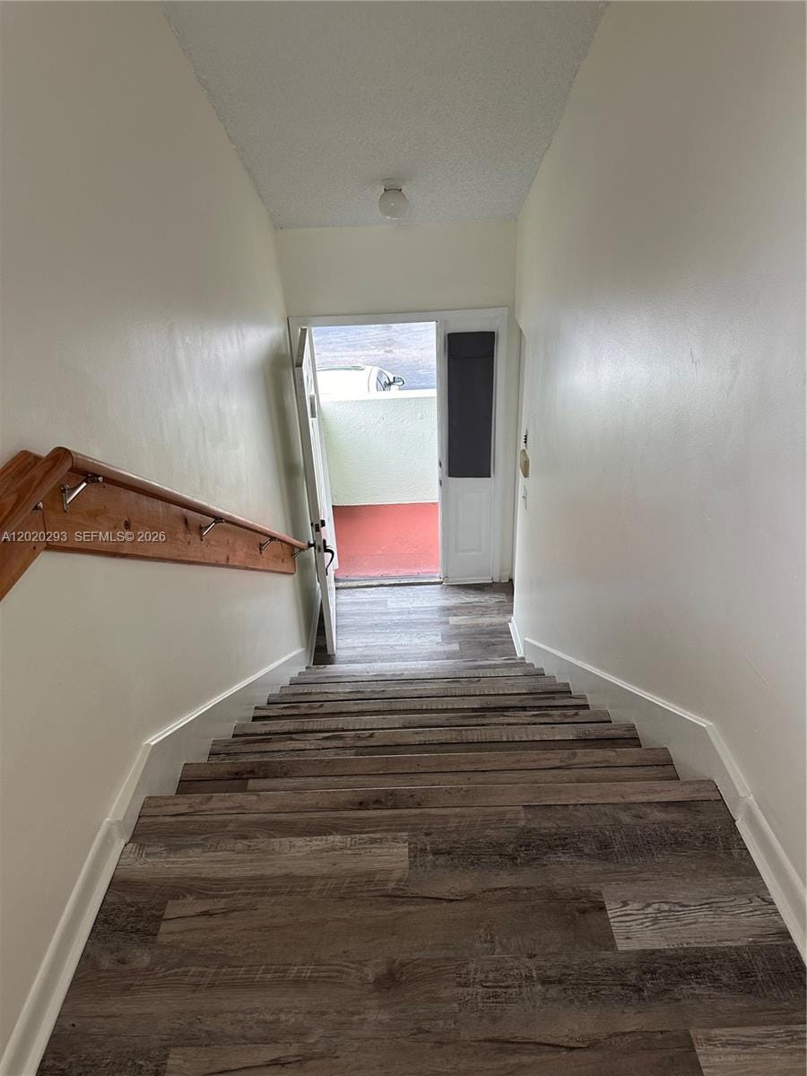 2526 SE 20th Place 207-B — photo 6