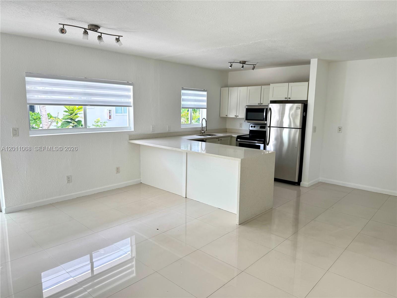 8035 Crespi Blvd 9 9, Miami Beach, FL 33141, Miami Beach