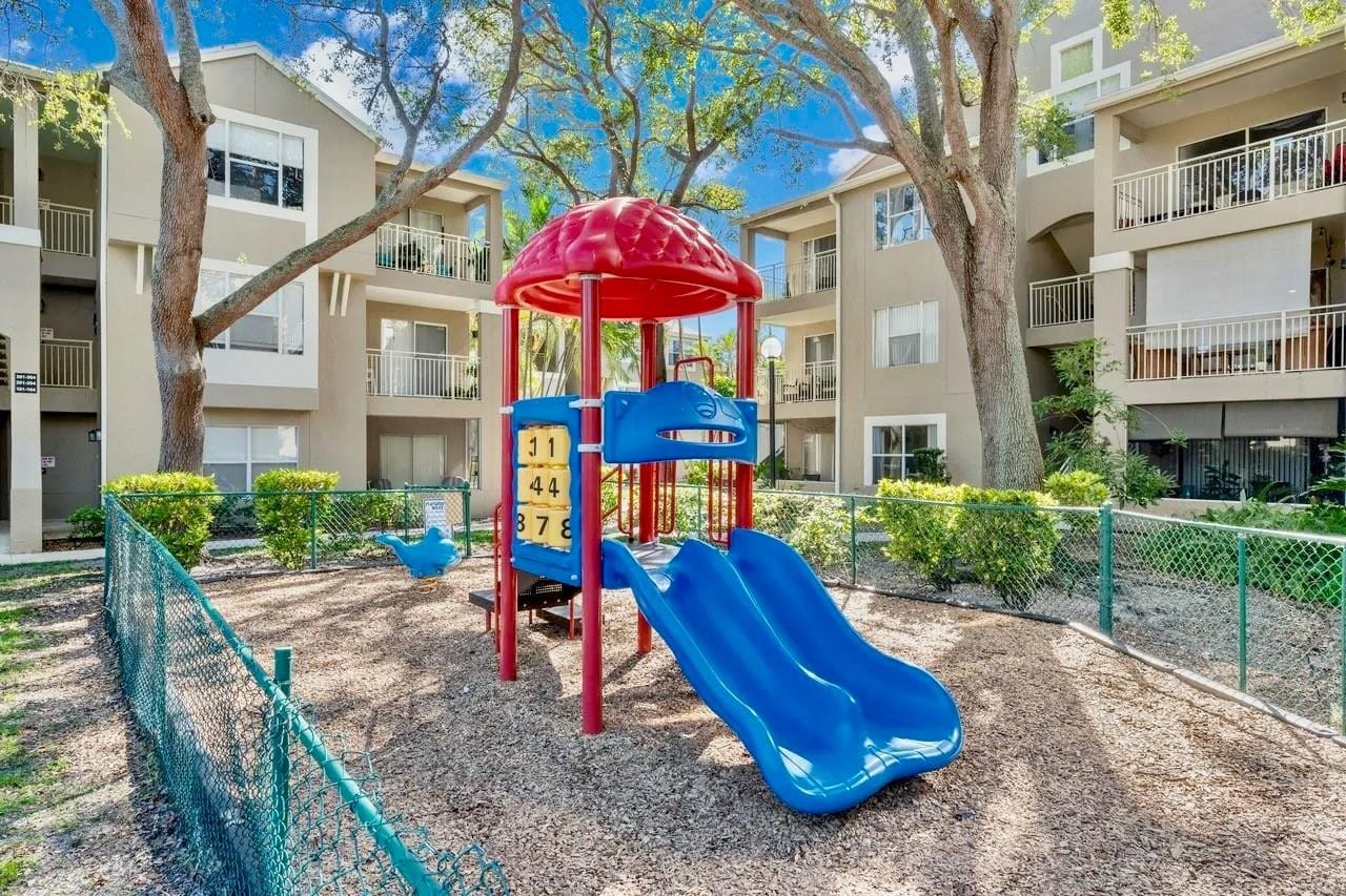 1780 Palm Cove Boulevard 6-308, Delray Beach, FL 33445 photo 11