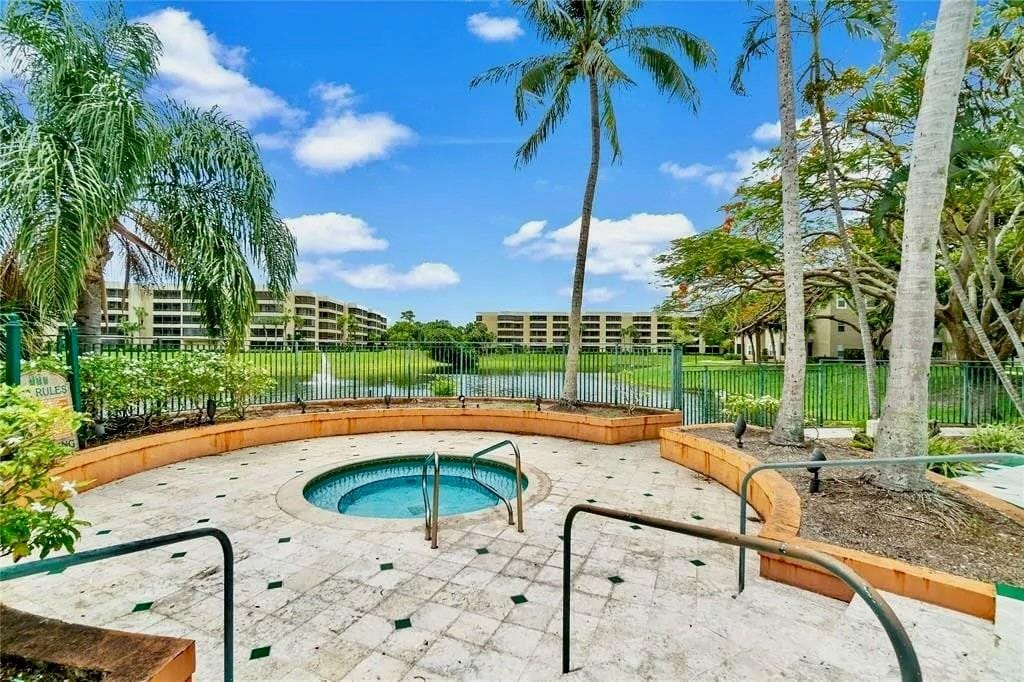 1780 Palm Cove Boulevard 6-308, Delray Beach, FL 33445 photo 9