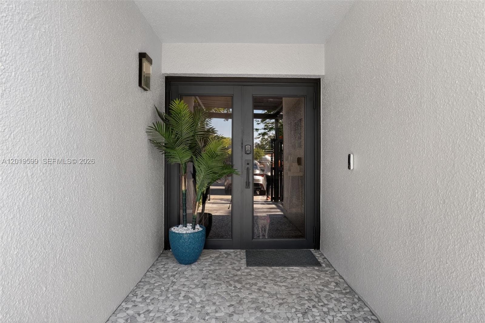 10750 S Golfview Drive, Pembroke Pines, FL 33026 photo 4