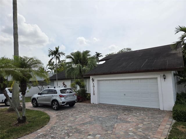 10120 SW 127th Avenue, Calusa Club Estates 6th A, Miami, FL