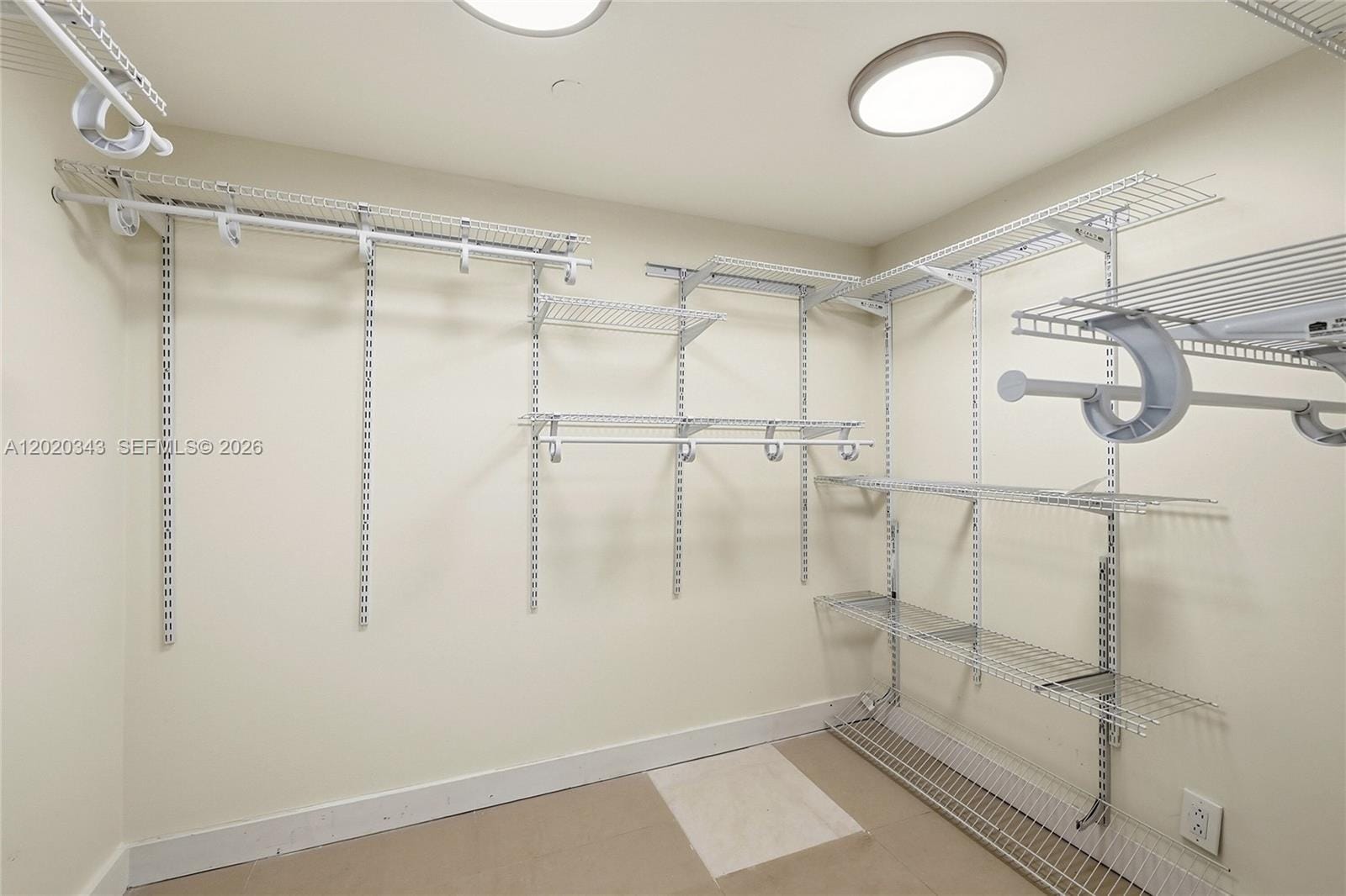 3520 Oaks Way 407 — photo 11