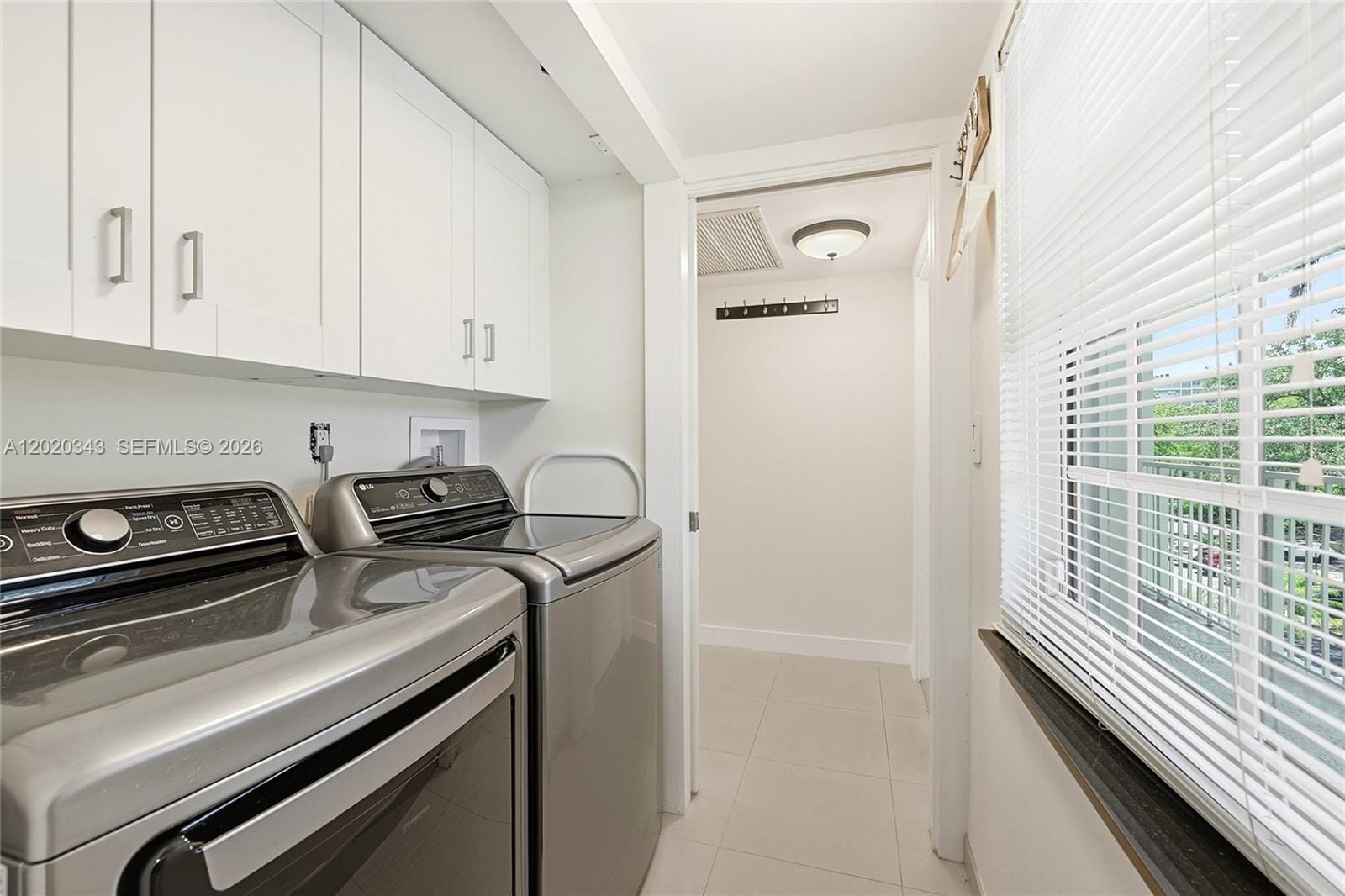 3520 Oaks Way 407 — photo 5