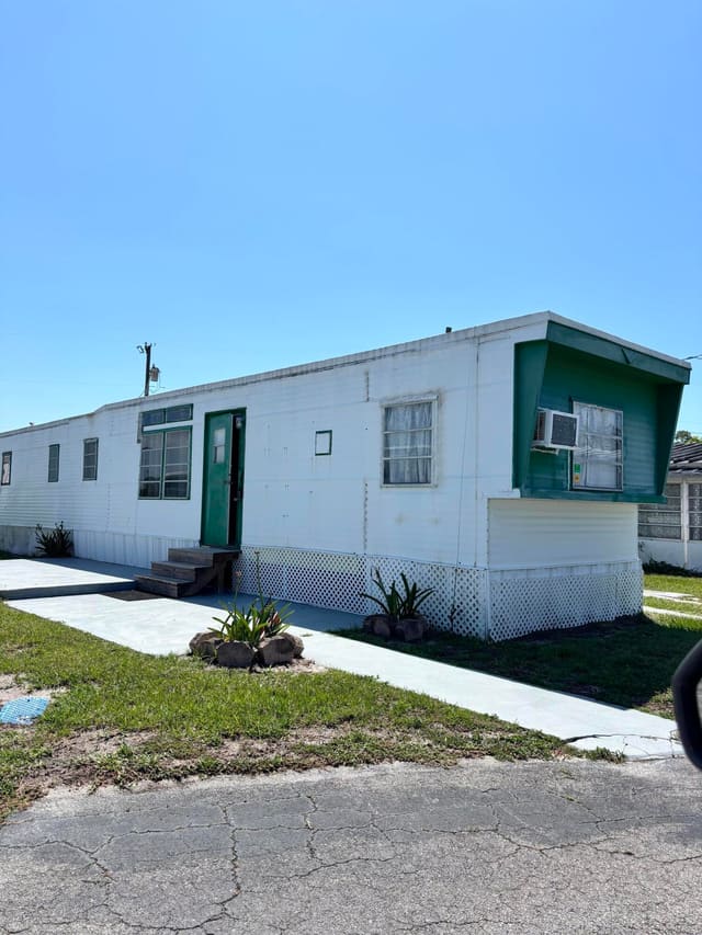 2023 St Lucie Boulevard 125, Whispering Creek, Fort Pierce, FL