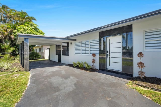 317 NW 27th Street, Wilton Manors, FL 33311