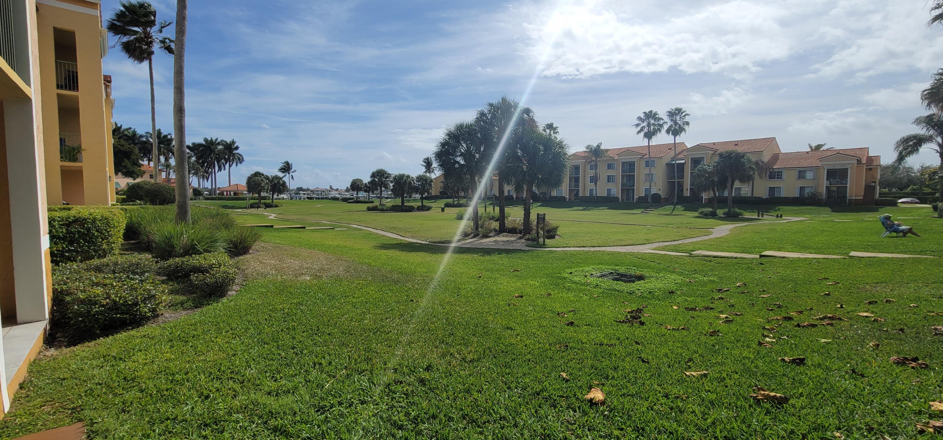 145 Yacht Club Way 112, Hypoluxo, FL 33462, Hypoluxo