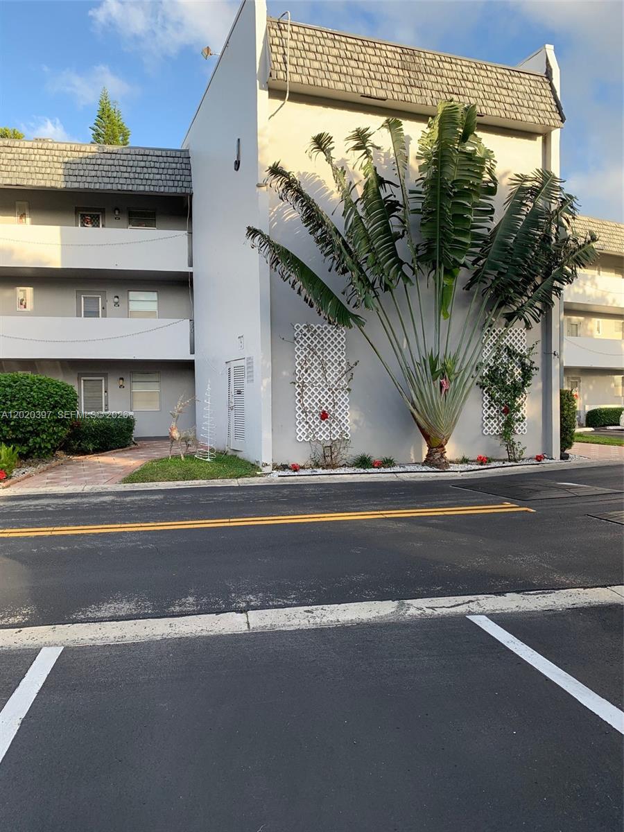 7797 Golf Cir Drive 310, Margate, FL 33063, Margate
