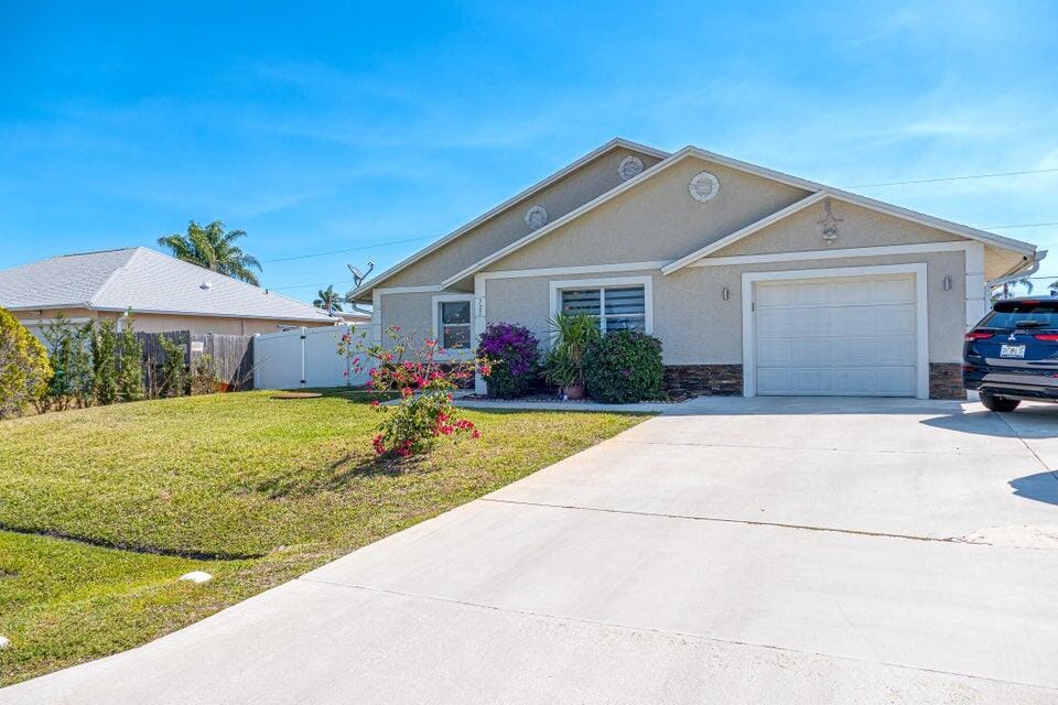 725 SW Hibiscus Street, Port St. Lucie, FL 34983 photo 18