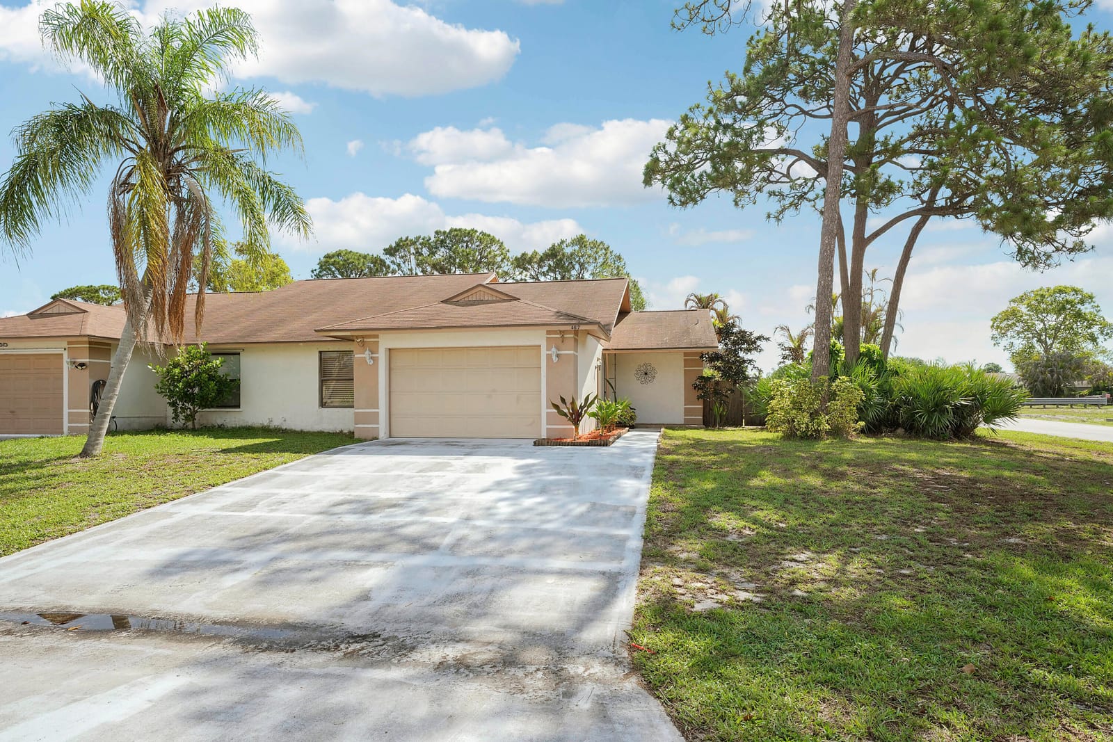 4617 SE Geneva Drive, Stuart, FL 34997 photo 5