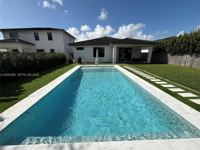 2945 SE 3rd Street, sold in Palm Ridge Gardens, Homestead, FL